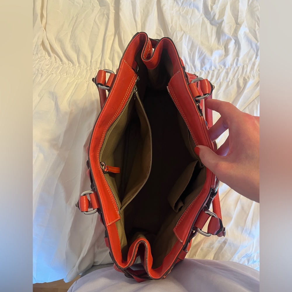 Coach burnt orange leather handbag - Picture 4 of 7